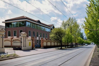 Uczelnia-Pawilon-G-Uniwersytet-Ekonomiczny-UEK-Raclawicka-Krakow--ArchiVision-01-Ikona